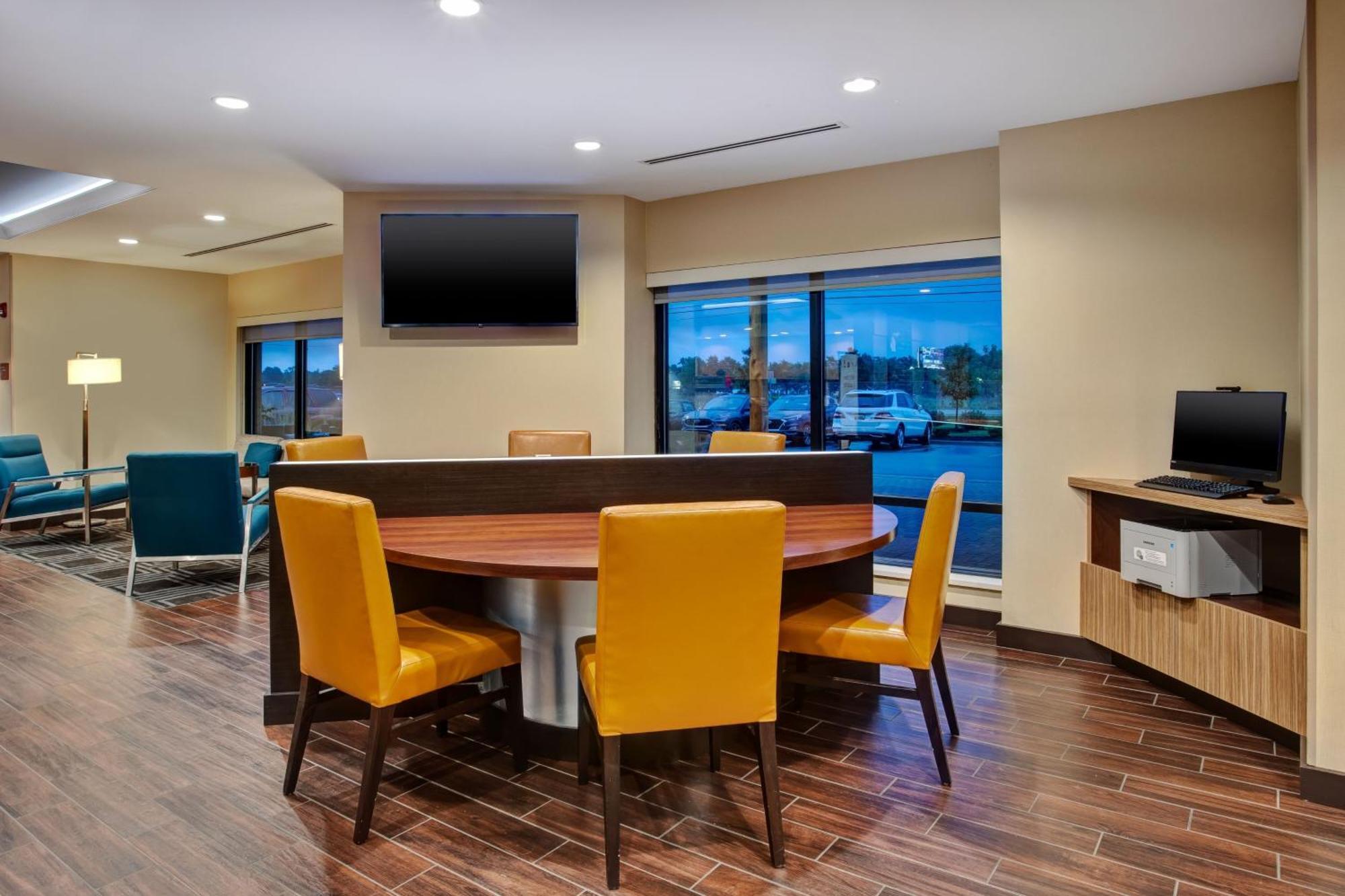 Towneplace Suites By Marriott Detroit Belleville Eksteriør billede