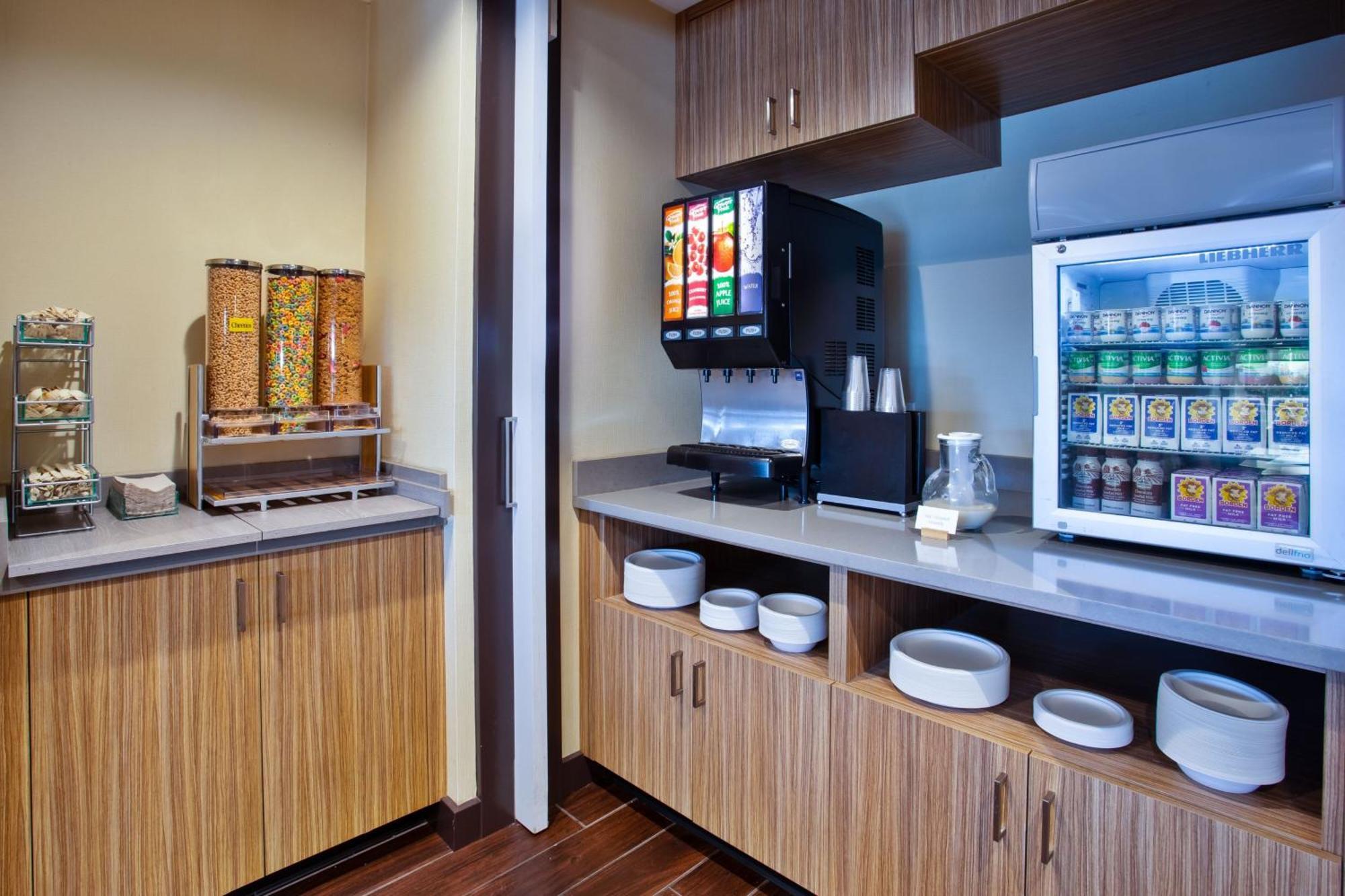 Towneplace Suites By Marriott Detroit Belleville Eksteriør billede